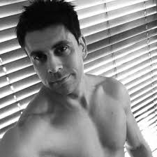 Dirk Botha (@DirkBotha80)