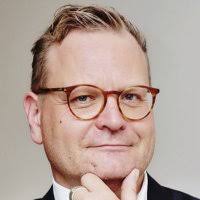 Frank Straka (@avaluga)