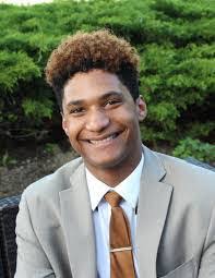 Christopher Araque's Instagram, Twitter & Facebook