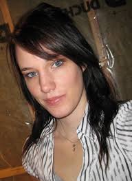 THE BEAUTY HIPPIE: FOTD + HOTD: There's a place I know if you're looking  for a show, where they go hardcore and there's glitter