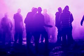 Festnoz Et Free Party Dans Les Monts D Arree Les Voyages De Mat Les forces de l'ordre ont tenté d'intervenir mais sont pour l'instant dans l'incapacité de.