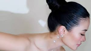 ALL GLAMMED UP FOR THE HOLIDAYS