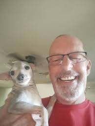 When your coming home and someone is waving love our choco mucho 🤎