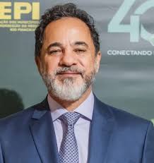 Governo de Itabira anuncia corte de 15% nos salários do prefeito, vice,  secretários e comissionados