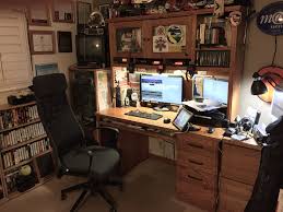 Yep, i grew up with my parents having one of these rooms for their amateur radio equipment. 29 Ham Shack Ideas Shack Ideas Ham Radio Radio Shack