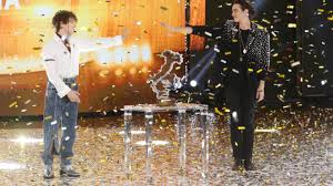 Alla vigilia della nuova edizione, al via dal nella nuova edizione di amici 15 ci saranno dunque cinque professori di canto e cinque di ballo. Amici Speciali Vince Il Monzese Irama Show E Solidarieta Il Programma Ha Fatto Centro Spettacoli