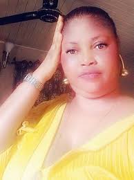 It is beautiful to see a man who sincerely appreciates his woman❤️