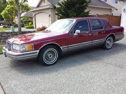 1990 Lincoln Continental Town Car Signature Series Lincoln Cars Lincoln Continental Lincoln Motor