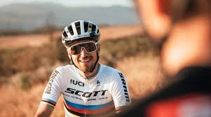 2017 saw him accomplish a perfect season, and he's an 8x cross country world champion with seven overall uci world cup titles. 20 Kopfe Fur 2020 18 Nino Schurter Und Das Einzigartige Kontinuum Acrossthecountry