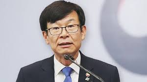 문재인 대통령이 29일 김상조 청와대 정책실장을 경질했다. ì‚¼ì„± ì €ê²©ìˆ˜ ê¹€ìƒì¡° ì´ìž¬ìš© ìž¬íŒ ì¦ì–¸ ë°•ì˜ìˆ˜ íŠ¹ê²€ ì¶œì„ Sbs ë‰´ìŠ¤
