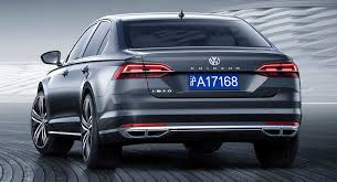 China Only Volkswagen Phideon Is A Lot Of Car For 51 000 Carscoops Volkswagen Car Bmw 3 Series