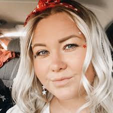 Indepedent Scentsy Consultant Katie Willis