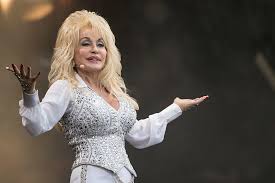 Dolly Parton Makes Hot Country Songs Chart History