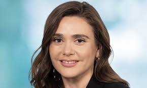 Eliza Owen's Instagram, Twitter & Facebook