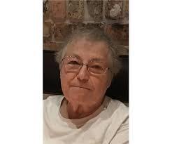 Carol Mandigo's Instagram, Twitter & Facebook