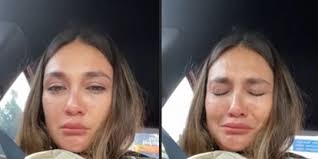 I share all about my day to day activities. Luna Maya Berduka Cita Rekan Artis Ramai Beri Ucapan Merdeka Com