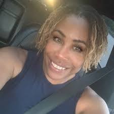 Toi Howard's Instagram, Twitter & Facebook