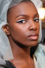 Black And White Eyeliner Makeup Carla Miranda Belaya Podvodka Dlya Glaz Podvodka Dlya Glaz Makiyazh