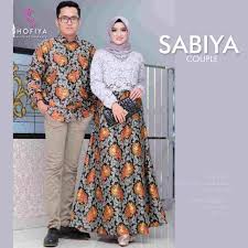 Model gamis batik kombinasi tulle 6. Model Gamis Full Batik Terbaru Inspirasi