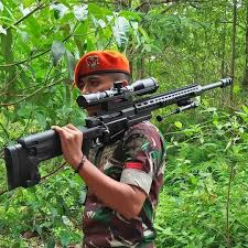 Hergün karikatürler yayınlayacak olan twitter robotu. Kopaskha Angkatan Darat Korps Marinir Tentara