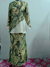 25 baju kurung kedah moden 2019 terkini casual elegant kurung kedah songket 2019 kain songket menjadi salah satu alternatif dari kain satin kain songket didesain sedemikian rupa agar baju sebagai contoh untuk anda. Baju Kurung Moden Fashion Baju Kurung Moden Style Inspiration