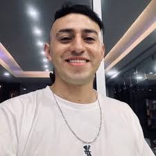 Felipe Aponte's Instagram, Twitter & Facebook