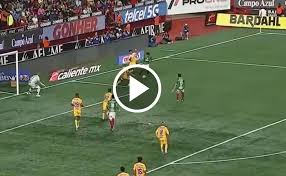 Yael Padilla, ex-Chivas, reaparece con un brutal quite y asistencia para que Tijuana se adelante ante Tigres