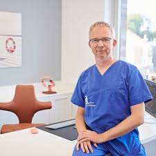 Die innere medizin (englisch internal medicine) befasst sich mit den gesundheitsstörungen und krankheiten der inneren organe und deren vorbeugung, diagnostik, konservativer und interventioneller behandlung sowie rehabilitation und nachsorge. Startseite Gastro Bremen De