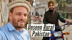 A Muslim Shrine That's Important to Sikhs Too! ☪︎ (Ep. 1 #Pakpattan) (Baba  Farid Dargah)