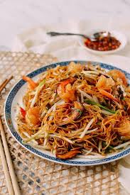 Hong Kong Style Shrimp Chow Mein Noodles Rezept In 2020 Asiatische Rezepte Rezepte Essen Und Trinken