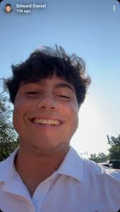 Evie Daniel (@lifewithzheca) • Instagram photos and videos