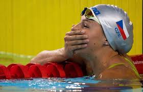 V klipu se představili lucie svěcená, jan micka, barbora seemanová, pavel janeček, martina moravčíková a barbora závadová. Seemanova V Ceske Ulicce Rok 2018 Byl Rokem Zazraku Kolik Jako Plavkyne Vydelava O2