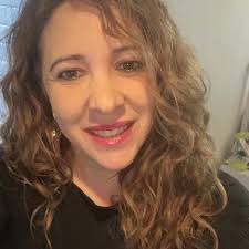 We Salute our frontline warriors for their priceless efforts during these  difficult times 👩🏻‍✈️🧑🏻‍✈️✈️ #MEA #FlyMEA #PilotsDay