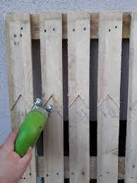 Sebze bahçenizi etkili bir çitle korumak için dışarıda tuttuğunuz hayvanların büyüklüğünü bilmeniz gerekir. Paletten Cit Yapimi Icin 23 Fikir Cit Palet Kumes Tavukculugu