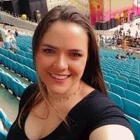 10+ "Vanessa Thom" profiles