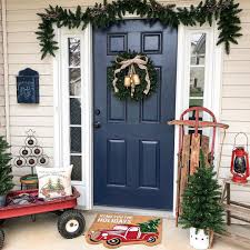 52 Diy Outdoor Christmas Decorations To Get Your Yard In The Spirit Christmas Decorations Diy Outdoor Outdoor Christmas Decorations Front Door Christmas Decorations