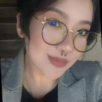 40+ perfiles de «Kenia Davila»