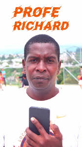 🎥💥 “La disciplina, el trabajo en equipo y la pasión por el deporte se  viven en cada entrenamiento.” 💪🏀, Conoce al Profe Richard, uno de los  pilares de la Escuela de Básquet María Tobar 🏫🔥, Él te ...