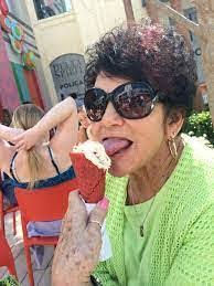 Donna Gudaitis's Instagram, Twitter & Facebook