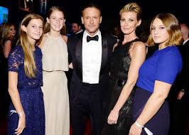 Faith Hill And Tim Mcgraw S Daughters Are Growing Up So Fast Make Time 100 Gala Family Time Watch Tim Mcgraw Faith Hill Little River Band Tim Mcgraw