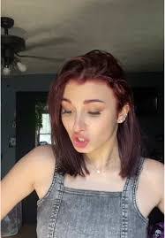 Mandy Barney's Instagram, Twitter & Facebook