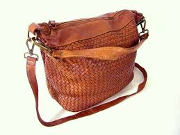 Un choix unique de sac besace cuir disponible dans notre magasin. Sac A Main Epaule Cuir Tresse Cognac Justine De Collection Esprit Cuir