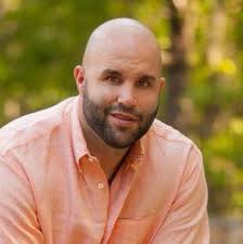 Sean Merrill's Instagram, Twitter & Facebook