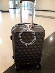 Buy barry smith and get the best deals at the lowest prices on ebay! Barry Smith 20 Luggage Bag Bags Wallets For Sale In Kepong Kuala Lumpur Mudah My