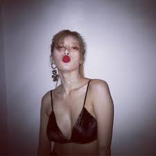 Hyuna Captured Wearing Nothing but a Velvet Bra in Jaw-Droppingly Sexy  Selfies - Koreaboo