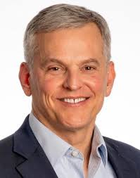 Big first half enough for Huskies in 41-35 win