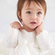 Molly Brown London Freshwater Pearl Station Bracelet. Ideal for Christening  Gifts for Girls, Holy Communion, Flower Girl and Bridesmaids Gifts :  Amazon.co.uk: Fashion