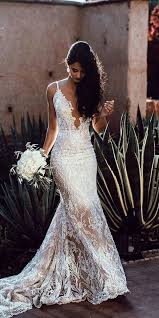 22 Mermaid Wedding Dresses To Excite You Mrs To Be Mermaid Wedding Dress Wedding Dresses Lace Wedding Dress Guide