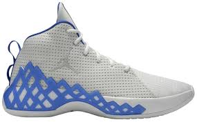 These nike jordan basketball shoes are designed with zoom air cushioning for improved energy return and a pivot circle in front to assist with rotational motion. Jordan Jumpman Diamond Mid Tb White Midnight Navy Air Jordan Ci1206 114 Goat