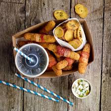 These crispy fried mozzarella slices make an unusual and tasty starter. Breaded Mozzarella Sticks Salomon Foodworld Gmbh